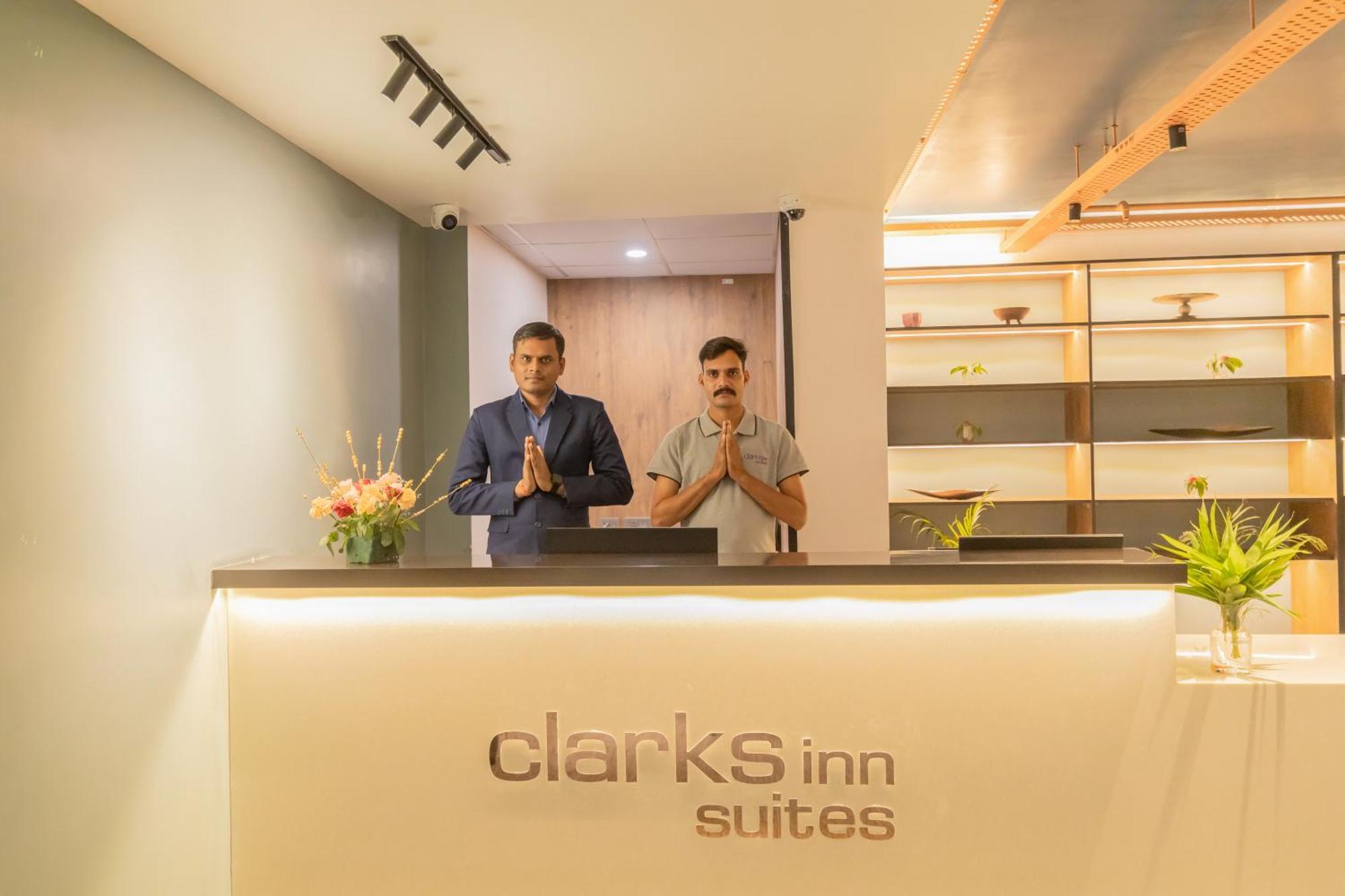 Clarks Inn Suites Jaipur Exterior photo